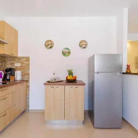 Kuca Dragica * Grižane