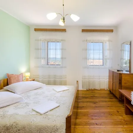 Kuca Dragica Semesterbostad Grižane