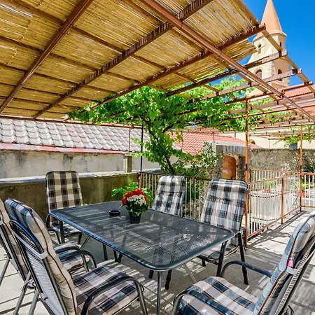 Kuca Dragica Holiday home *