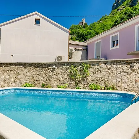 Kuca Dragica Holiday home *