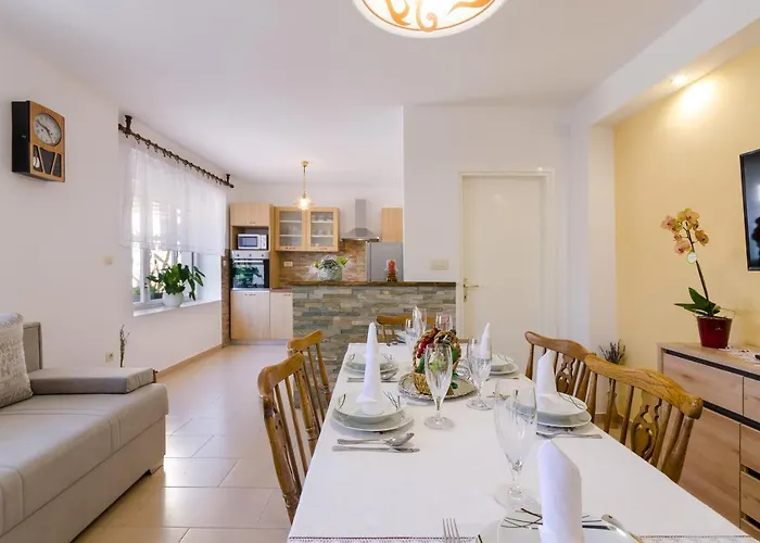 Kuca Dragica Tatil Evi *